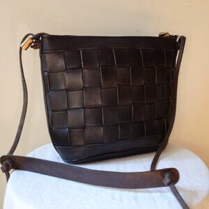 Uppdoo Venture Crossbody leather bag